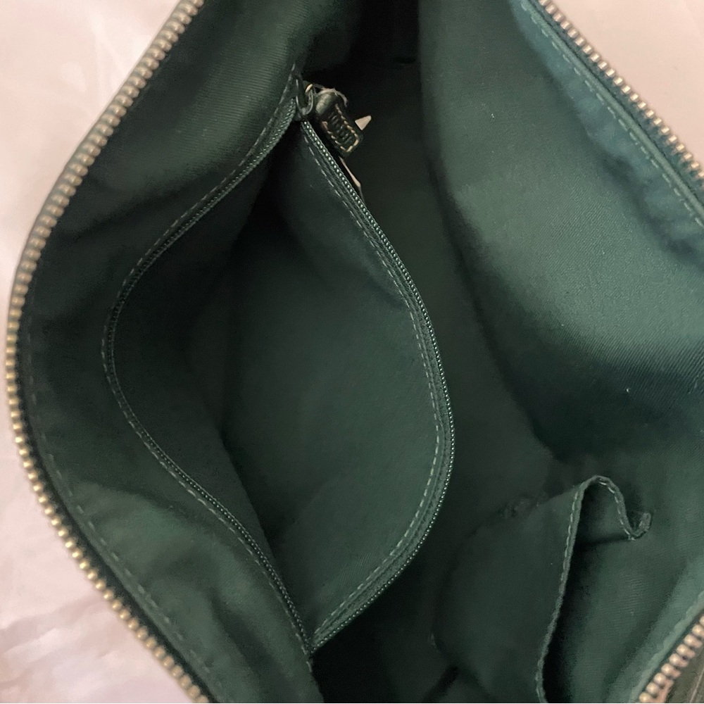 #22. Authentic Gucci canvas shortly line bag - Picture 16 of 16